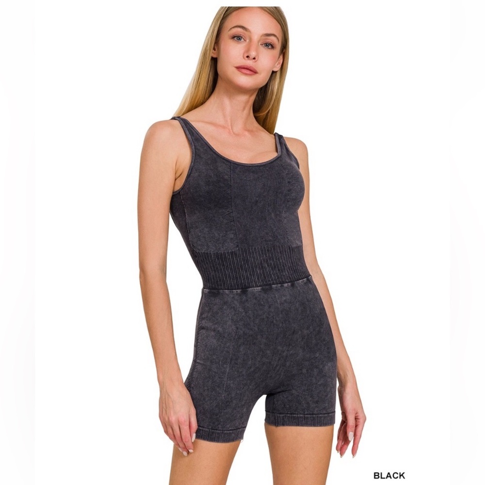 228 🏝️Zenana WASHED BODY-CONTOURING
FIT ROMPER ONESIE - Picture 2 of 3